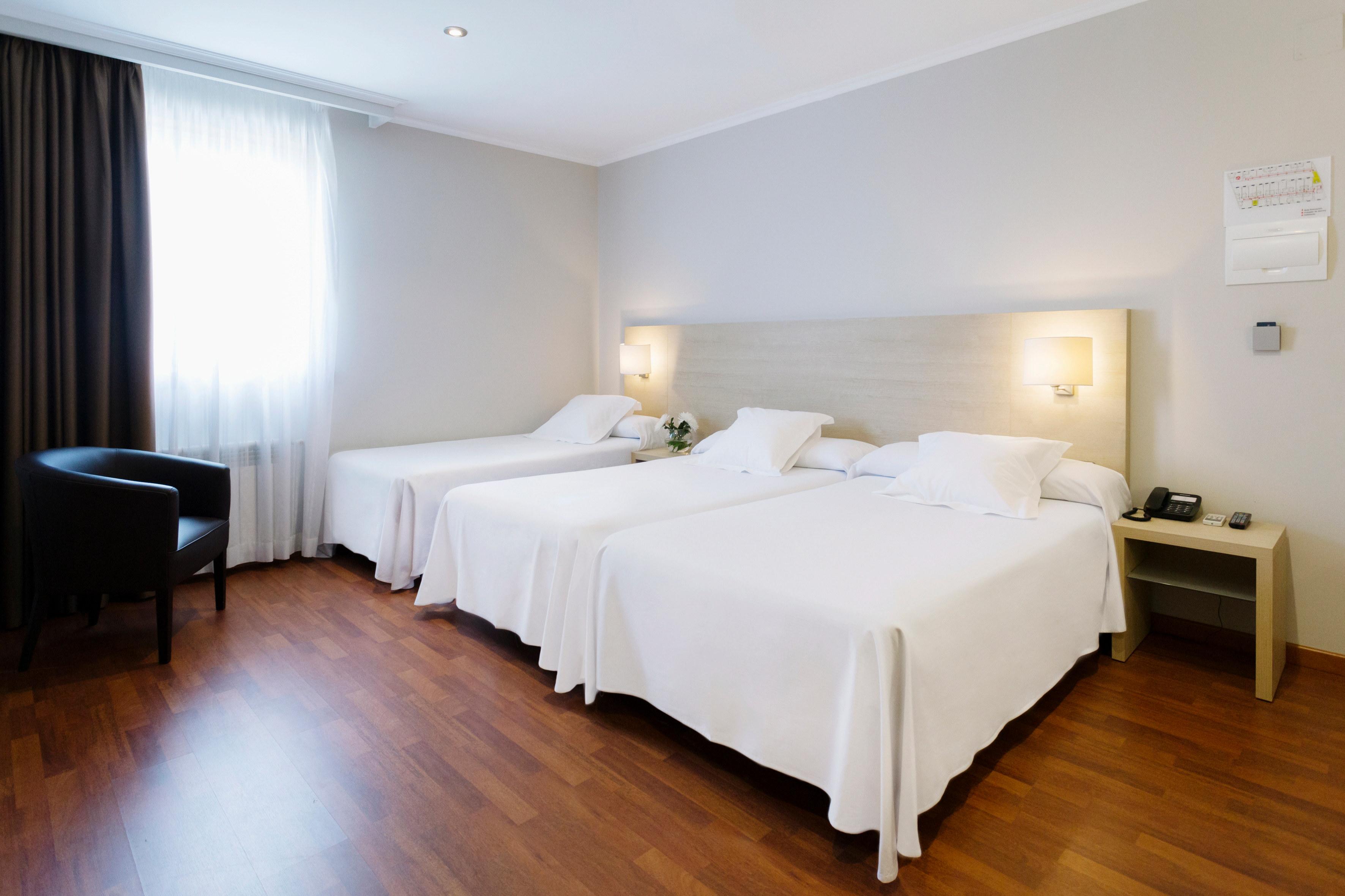 Hotel Valencia فيرول المظهر الخارجي الصورة