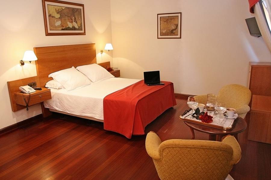 Hotel Valencia فيرول المظهر الخارجي الصورة